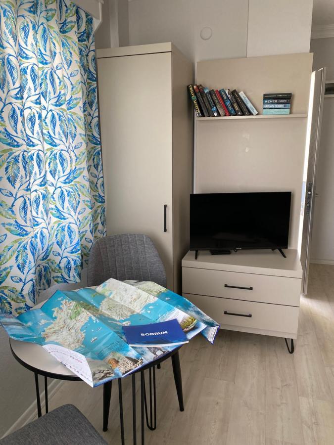 Merve Apartments, Your Home From Home In Central Bodrum, Street Cats Frequent The Property, Not All Apartments Have Balconies , Ground Floor Have Terrace With Table And Chairs Dış mekan fotoğraf